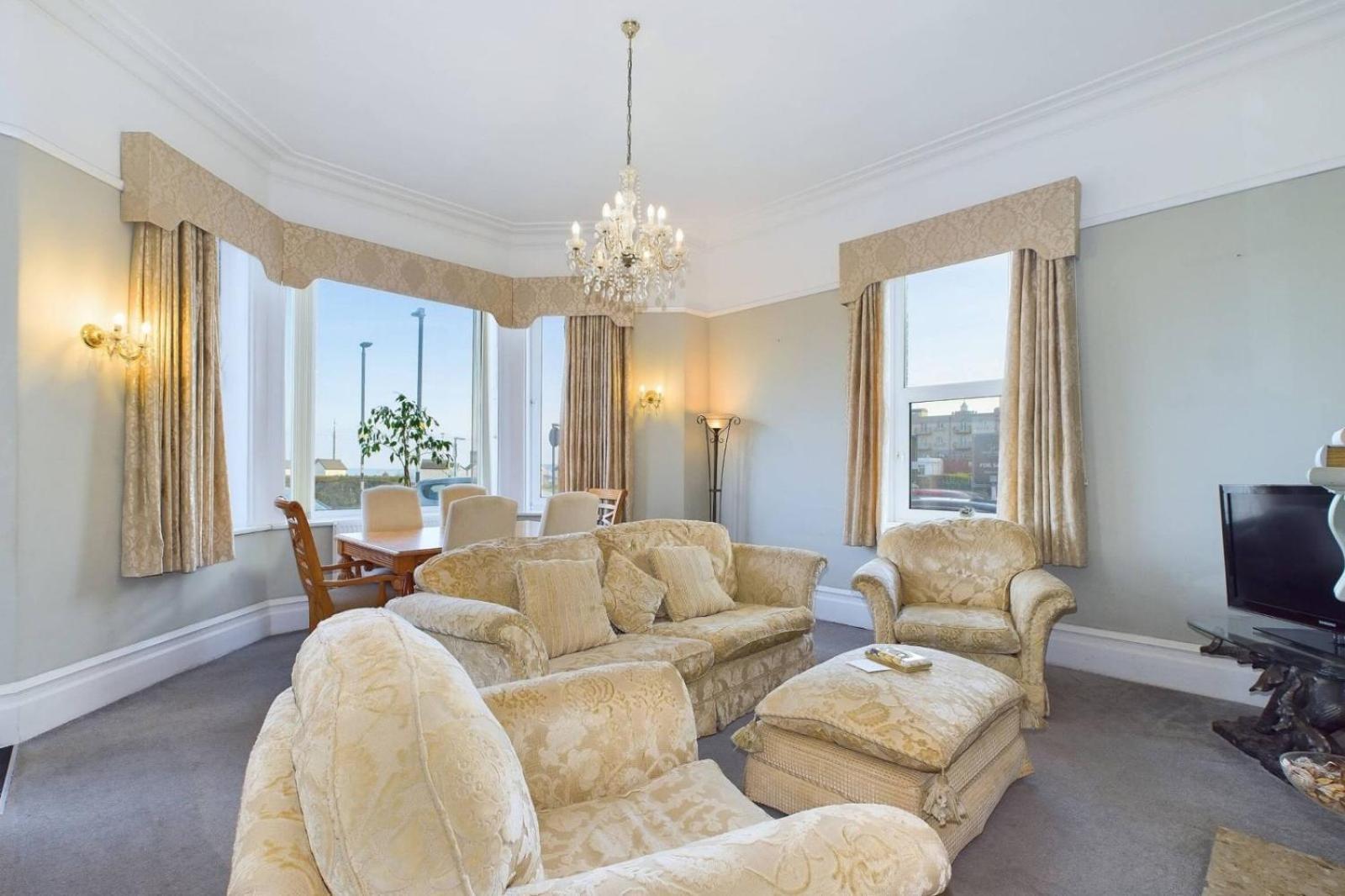Loveliest Homes Paignton - Sea Front Location With Parking Exterior photo